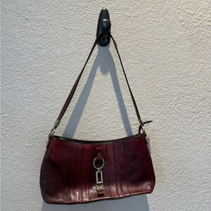 Elegant Burgundy Leather Shoulder Bag